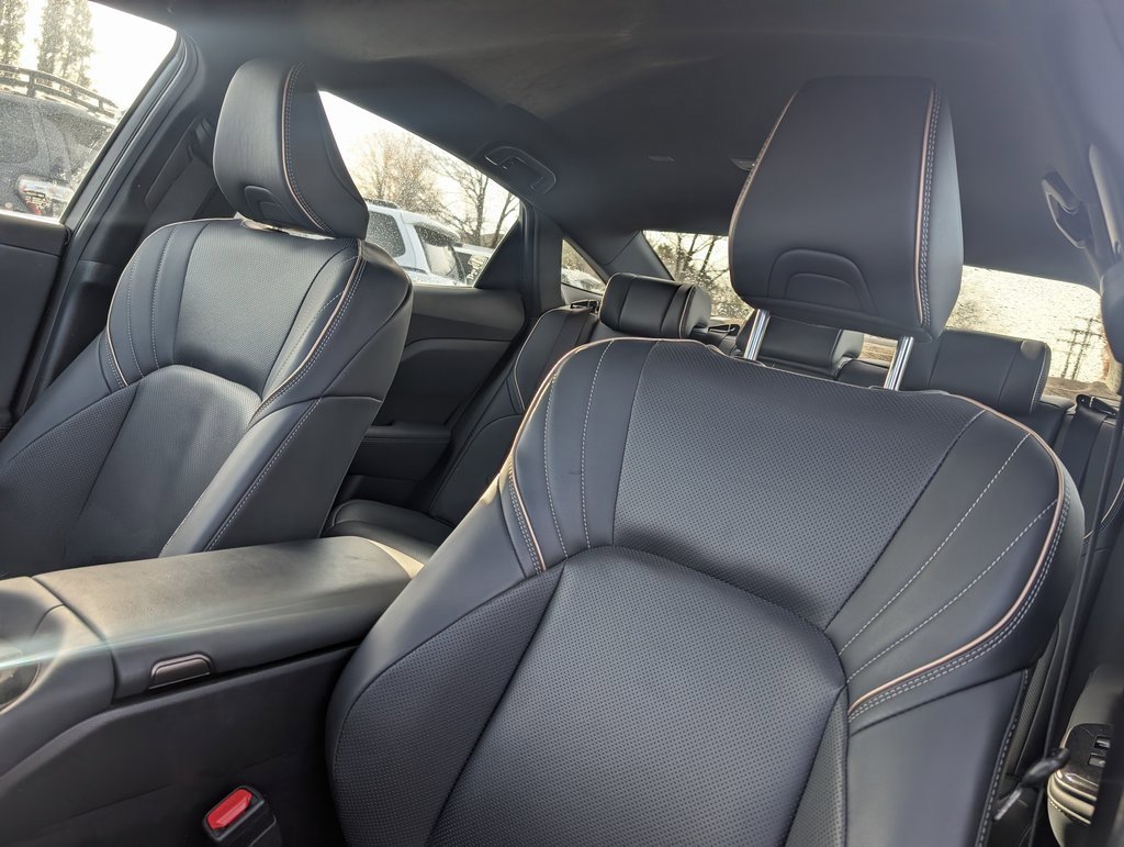 Used 2025 Toyota Crown XLE image 17