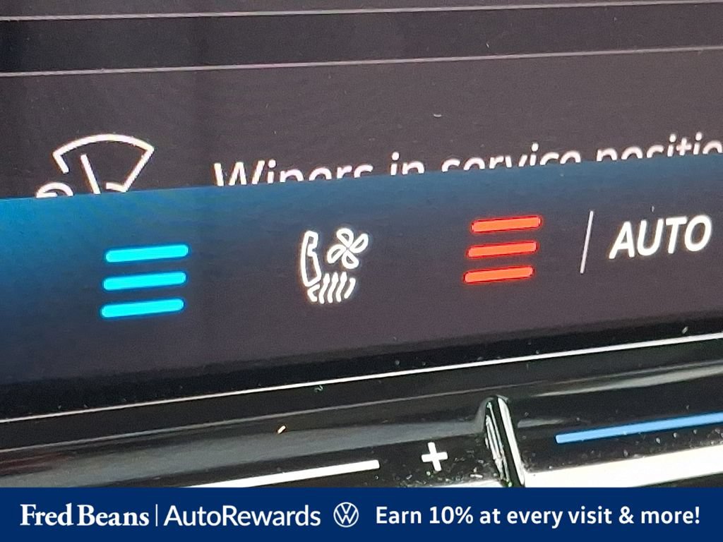 Certified 2025 Volkswagen ID.4 Pro S Plus AWD/4WD image 31