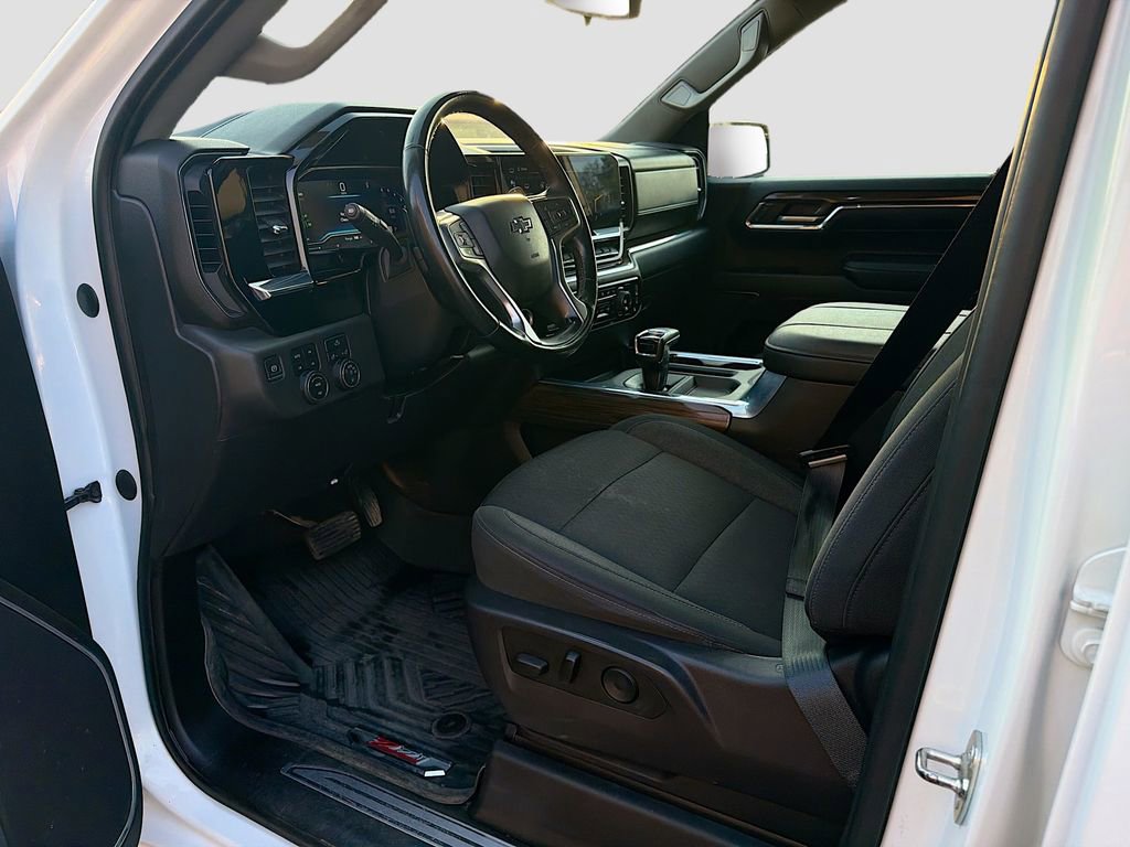 Used 2023 Chevrolet Silverado 1500 LT Trail Boss w/ Protection Package image 25