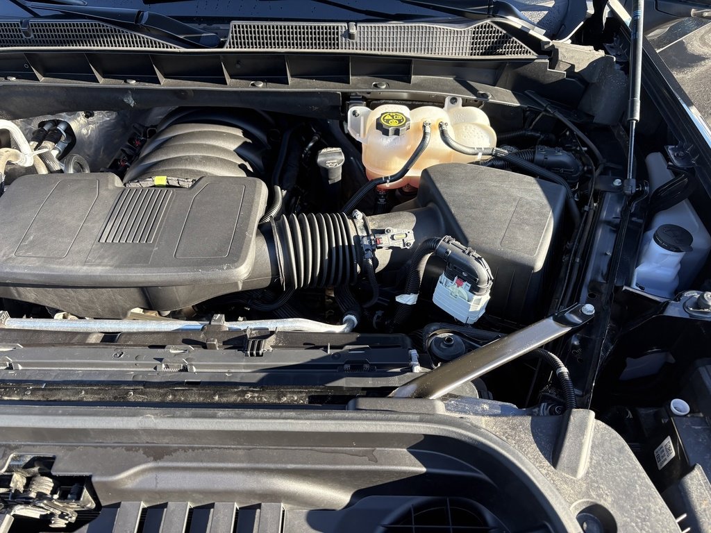 Used 2023 GMC Sierra 1500 Elevation w/ LPO, Elevation Black Package image 40