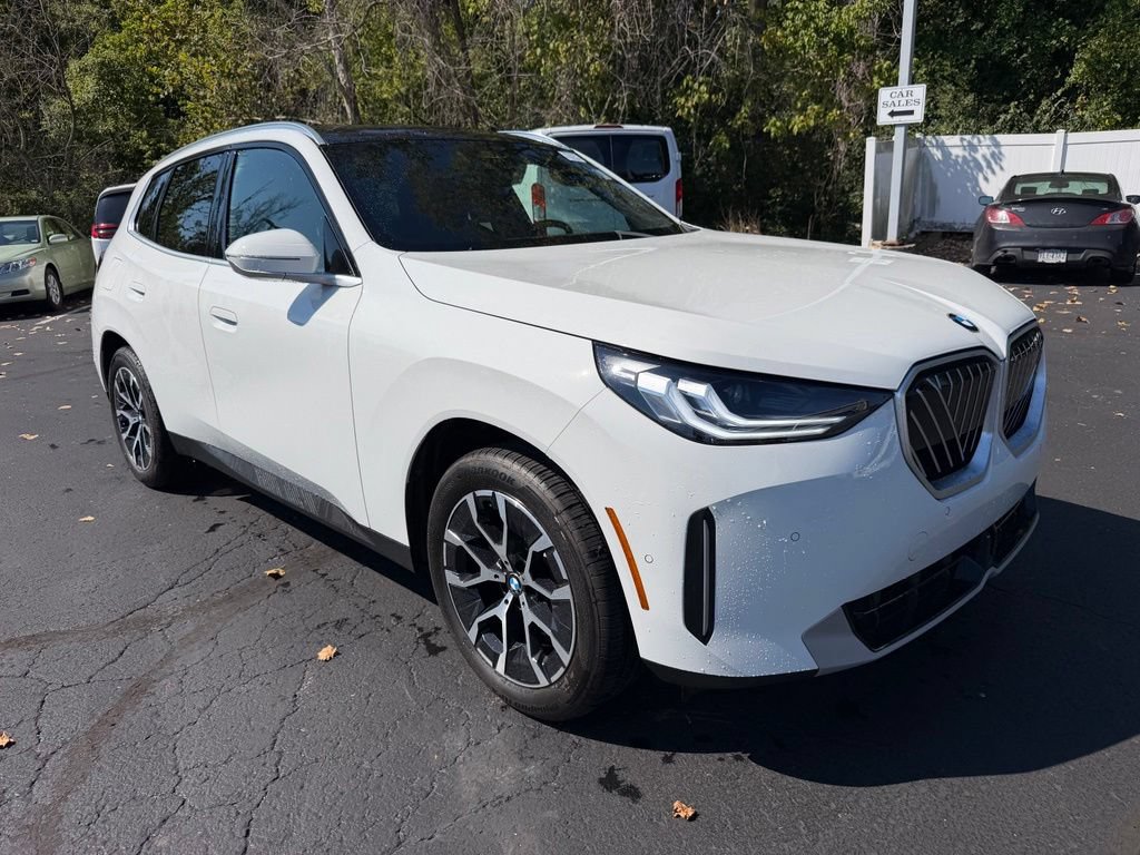 Used 2025 BMW X3 xDrive30i AWD/4WD image 4