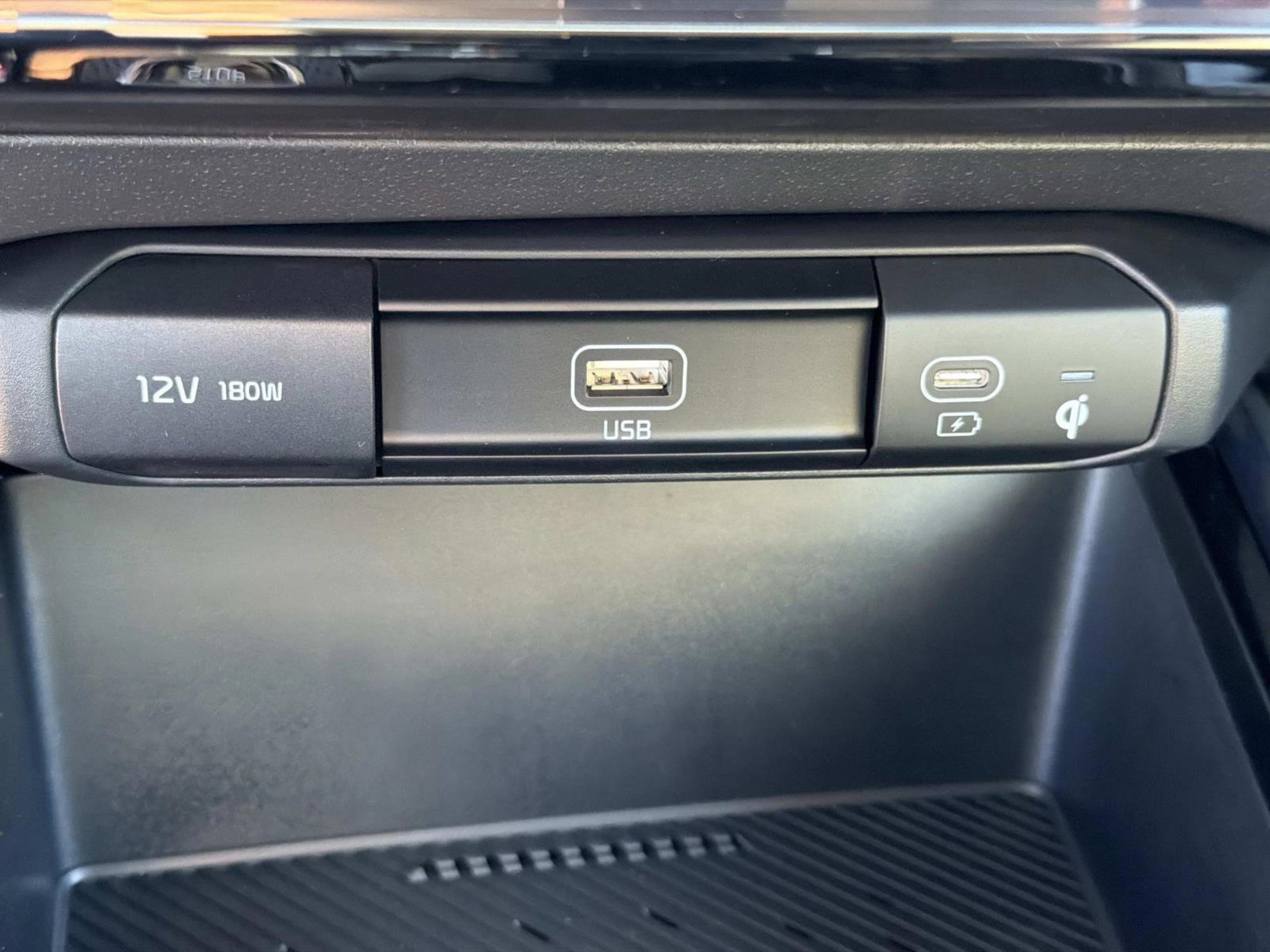 New 2026 Kia Niro EX FWD image 21