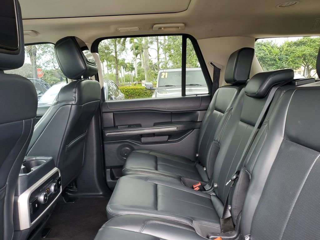 Used 2022 Ford Expedition Max XLT RWD image 12
