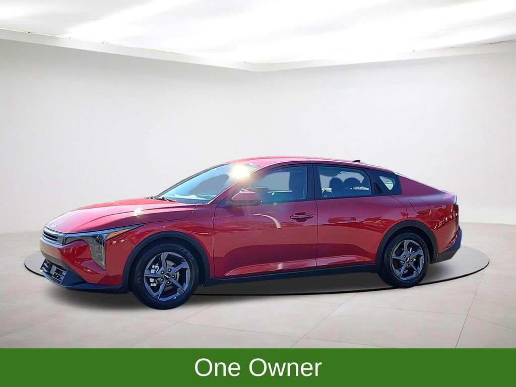 Used 2025 Kia K4 LXS image 3