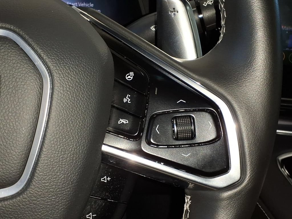 Used 2021 Chevrolet Corvette Stingray Preferred Cpe w/ Z51 Performance Package RWD image 22