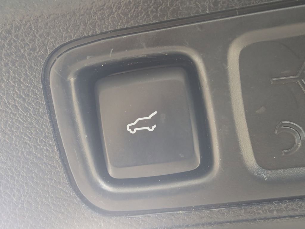 Used 2021 Ford Expedition Max Platinum image 31