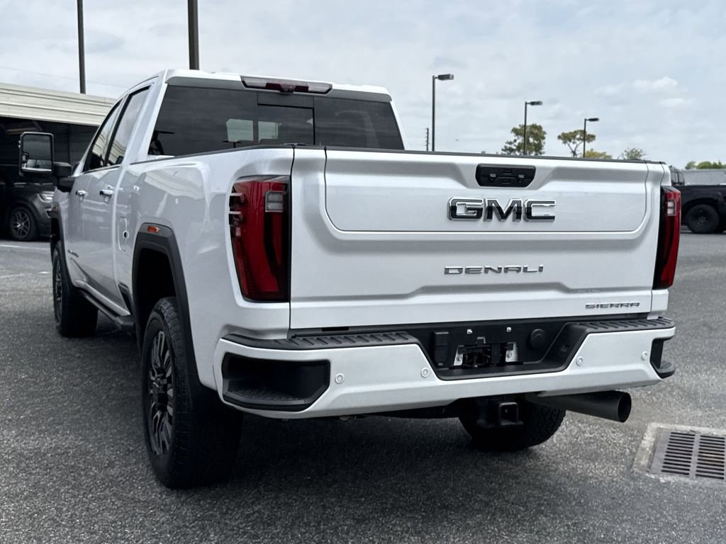 Used 2024 GMC Sierra 2500 Denali Ultimate AWD/4WD image 10