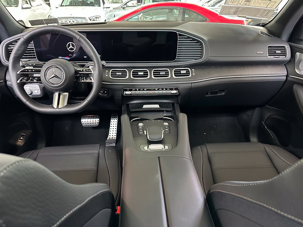 New 2026 Mercedes-Benz GLS 450 4MATIC image 10