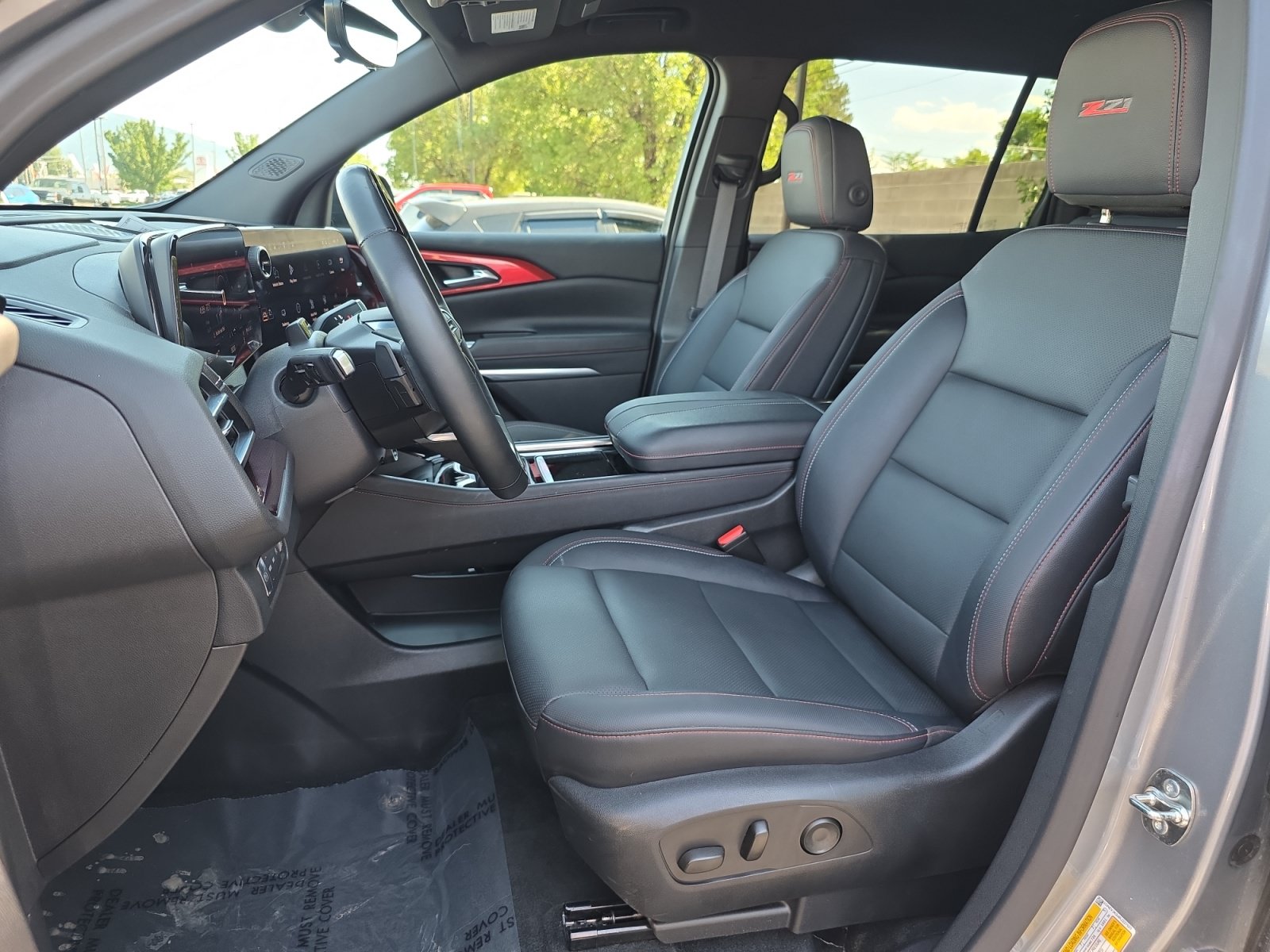 Used 2024 Chevrolet Traverse Z71 w/ Enhanced Driving Package AWD/4WD image 11