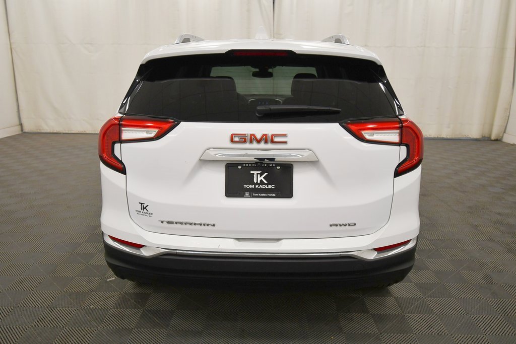 Used 2024 GMC Terrain SLT image 6