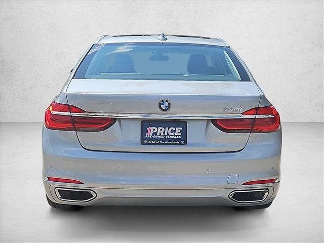 Used 2019 BMW 740i w/ Cold Weather Package RWD image 7