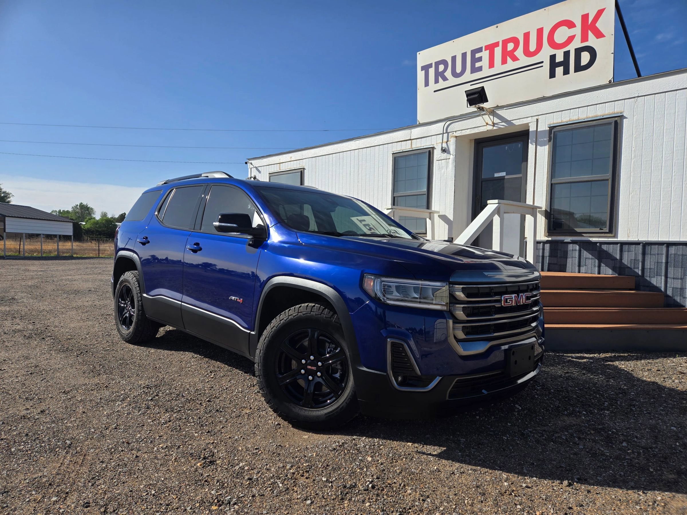 Used 2023 GMC Acadia AT4 w/ Preferred Package AWD/4WD image 4