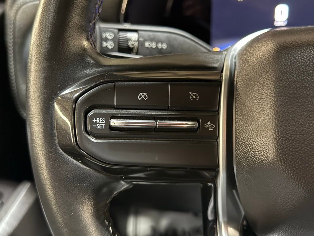 Used 2023 Chevrolet Colorado LT w/ LT Convenience Package II image 30