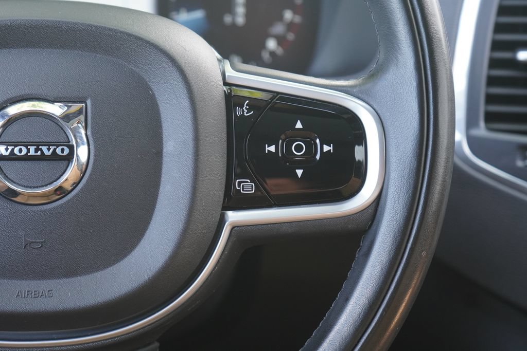 Used 2019 Volvo XC90 T6 Momentum w/ Protection Package Premier AWD/4WD image 16