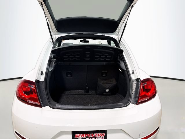 Used 2018 Volkswagen Beetle 2.0T S FWD image 16