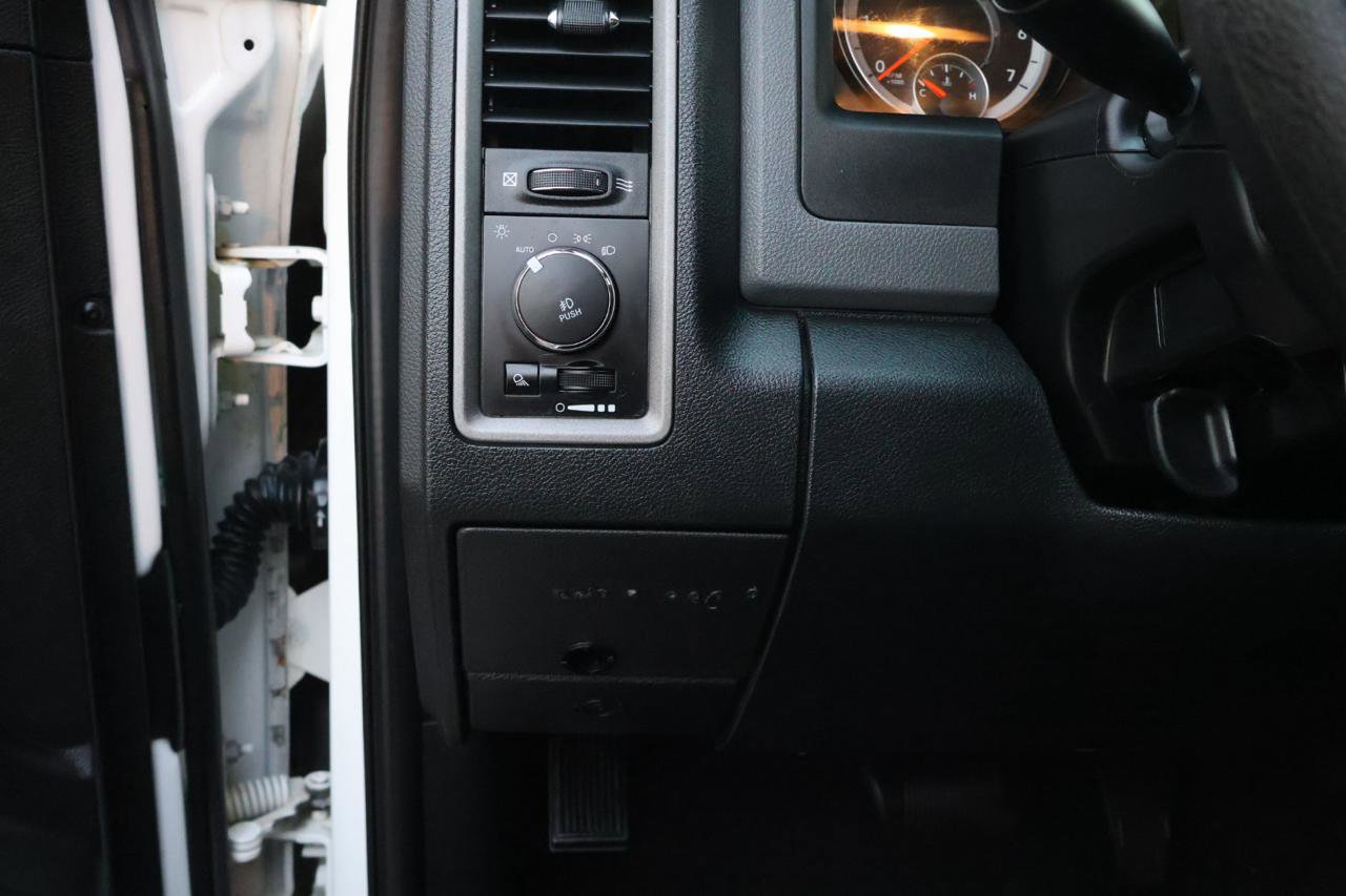 Used 2017 RAM 1500 Express image 10