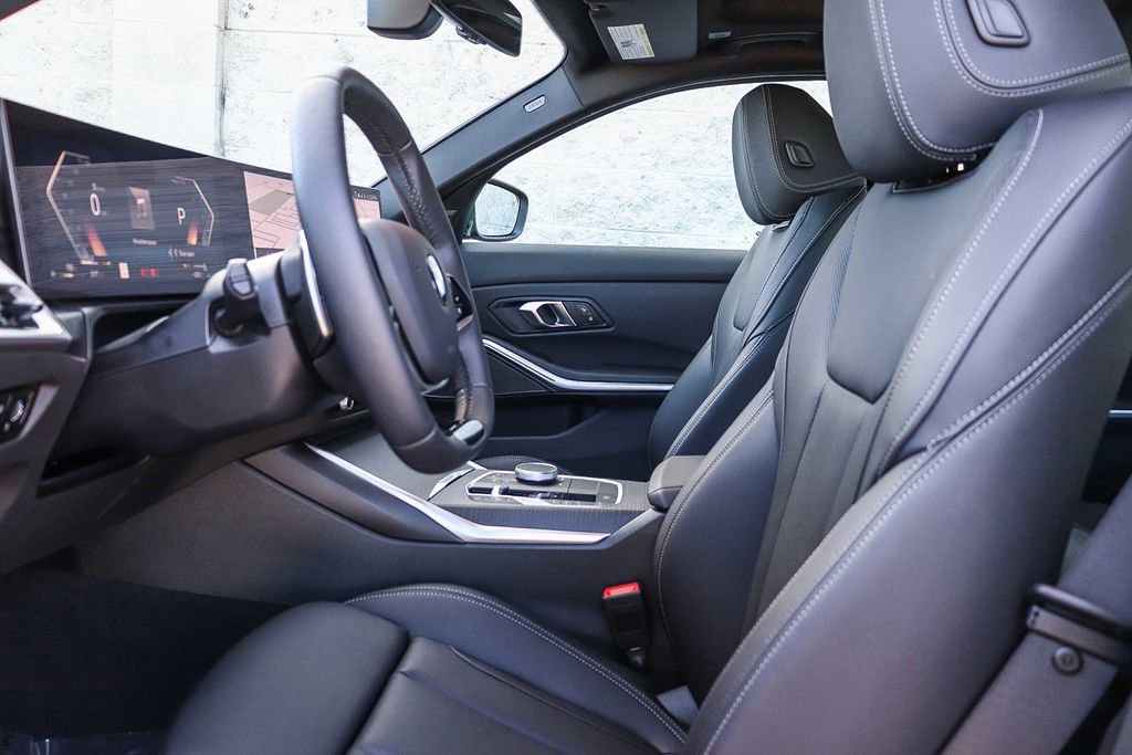 Used 2025 BMW 330i Sedan w/ Premium Package image 18