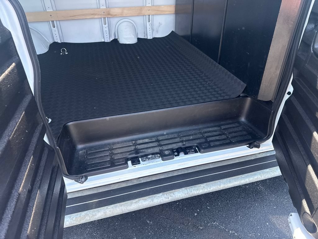 Used 2025 Chevrolet Express 2500 w/ Driver Convenience Package RWD image 18