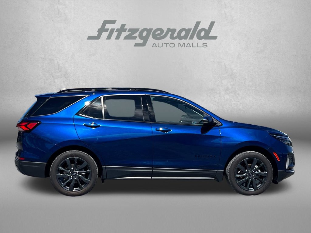 Used 2022 Chevrolet Equinox RS w/ RS Leather Package AWD/4WD image 3