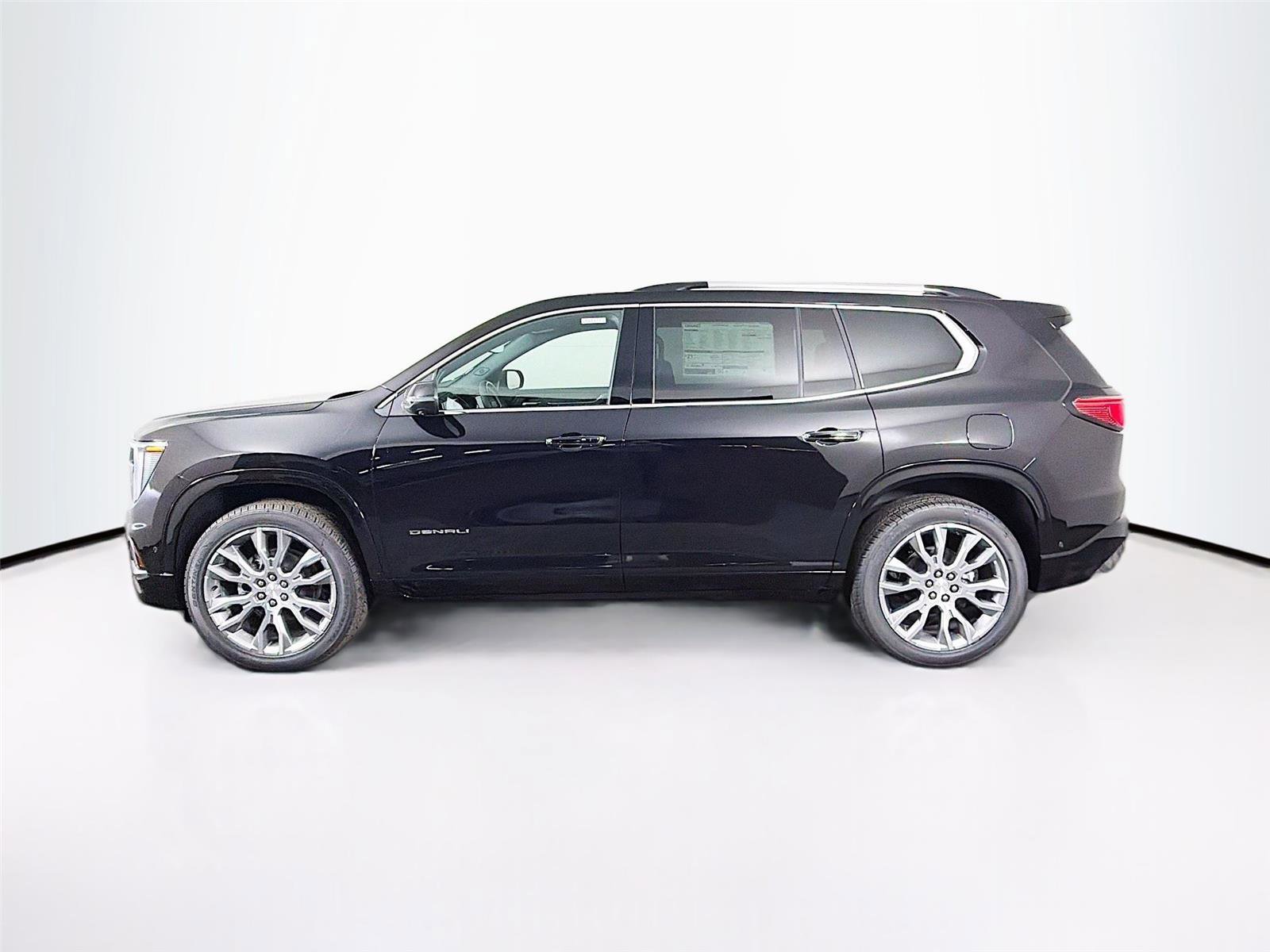 New 2026 GMC Acadia Denali w/ Super Cruise Package image 4
