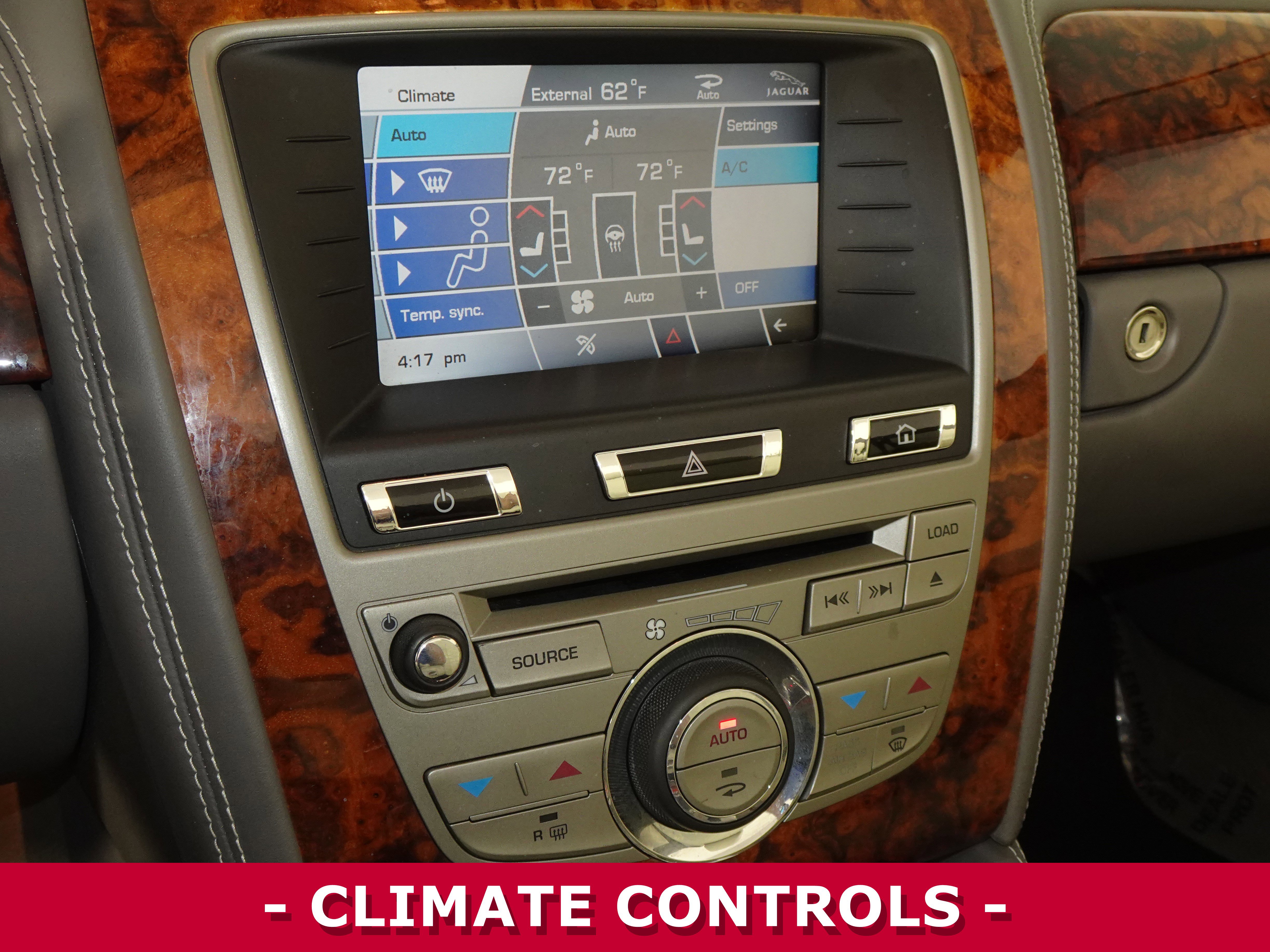 Used 2010 Jaguar XK Convertible image 22