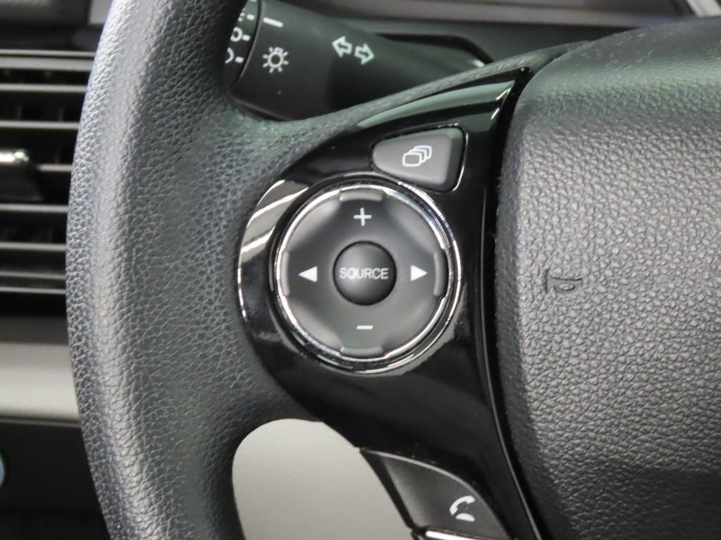Used 2017 Honda Accord LX image 19