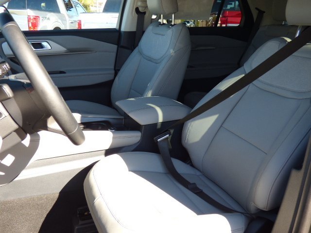 New 2026 Ford Explorer Active w/ Active Comfort Package image 24