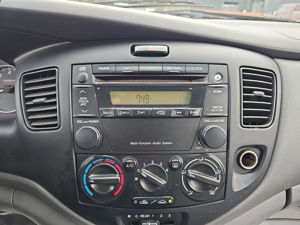 Used 2005 MAZDA MPV LX w/ Floor & Cargo Mat Pkg image 25