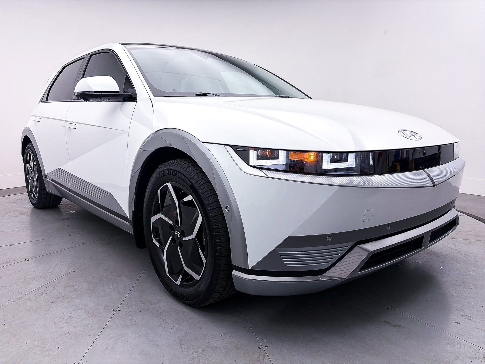 Used 2023 Hyundai Ioniq 5 Limited image 12