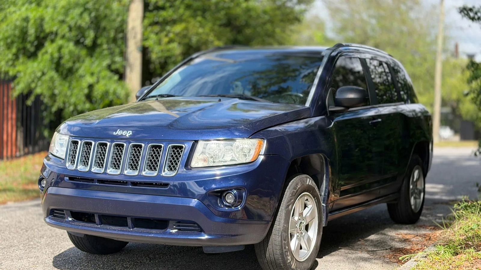 Used 2013 Jeep Compass Sport image 3