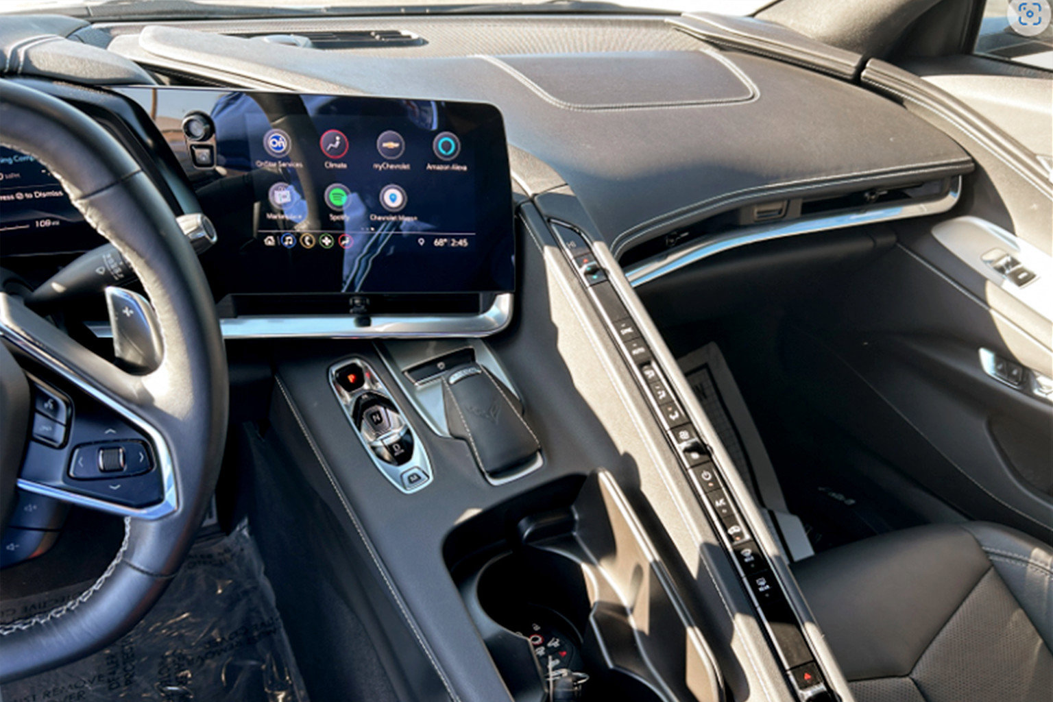 Used 2020 Chevrolet Corvette Stingray Coupe w/ Z51 Performance Package image 16