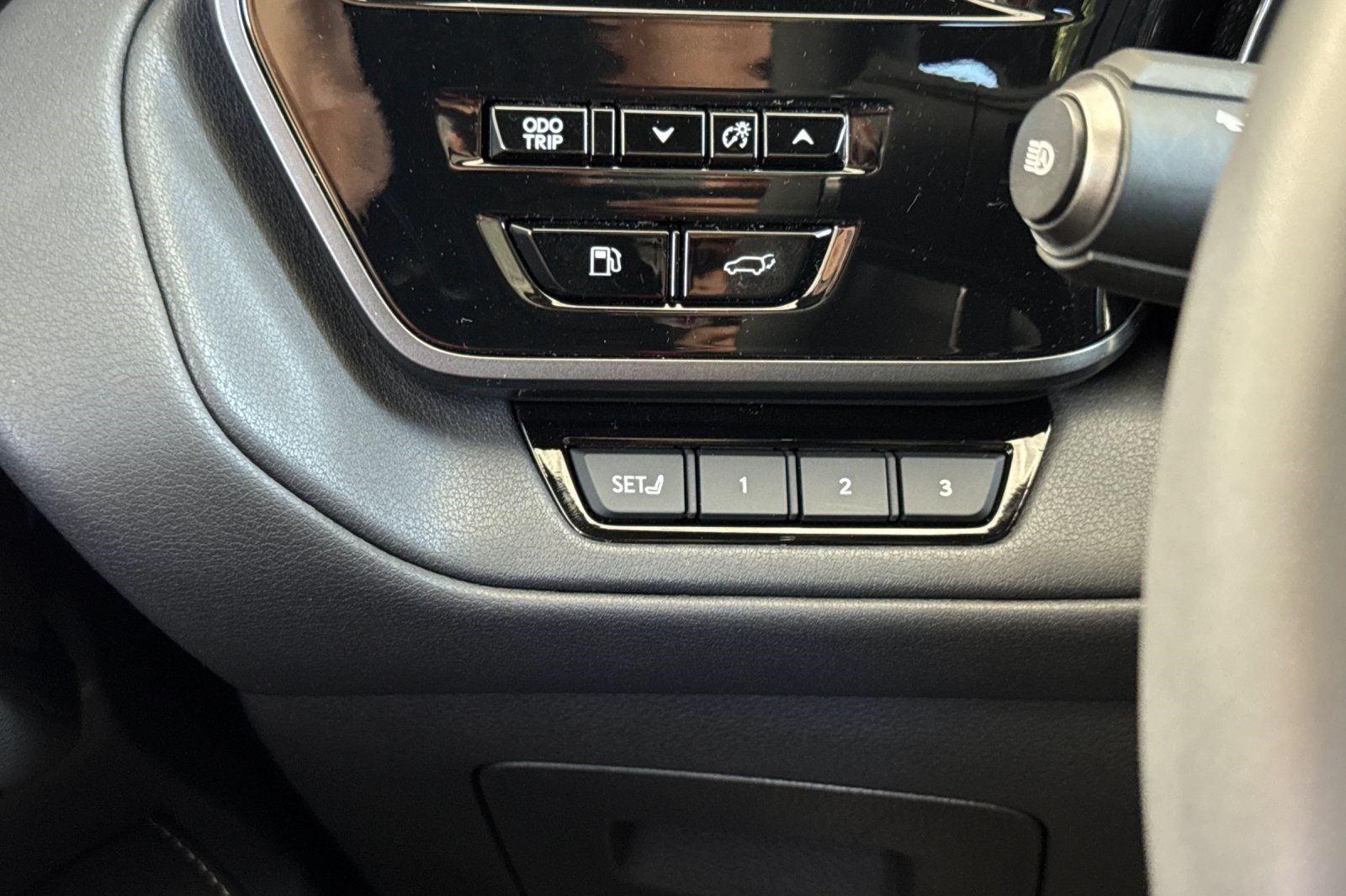 Certified 2026 Lexus TX 550h AWD Plug-In Hybrid w/ Technology Package image 37