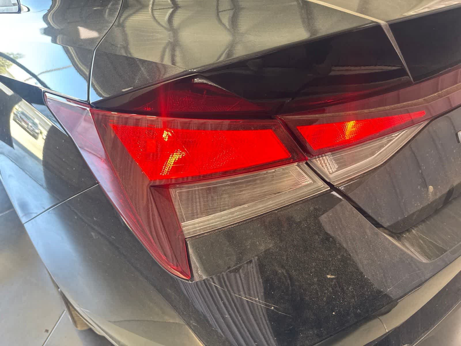 Used 2023 Hyundai Elantra SEL w/ Convenience Package FWD image 13