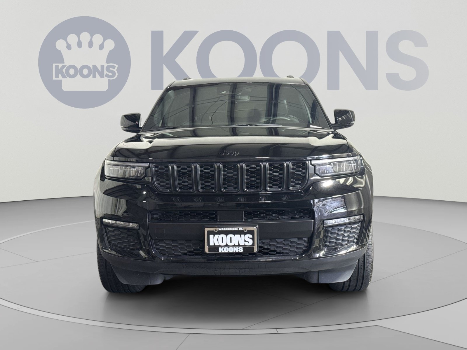 Used 2024 Jeep Grand Cherokee L Limited w/ Black Appearance Package AWD/4WD image 11