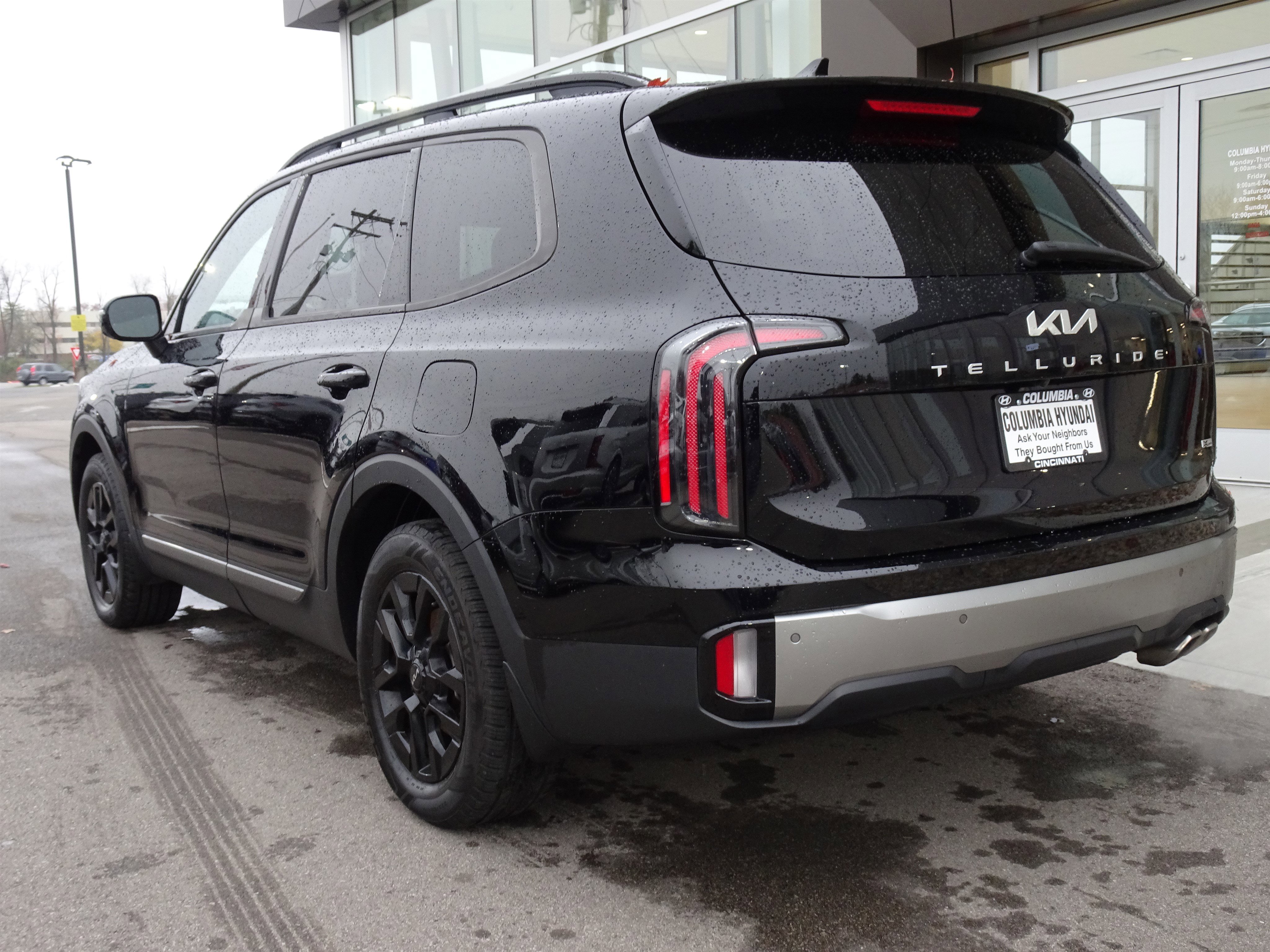 Used 2023 Kia Telluride SX X-Pro image 3