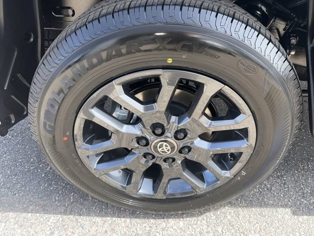 New 2026 Toyota Tundra Platinum AWD/4WD image 28