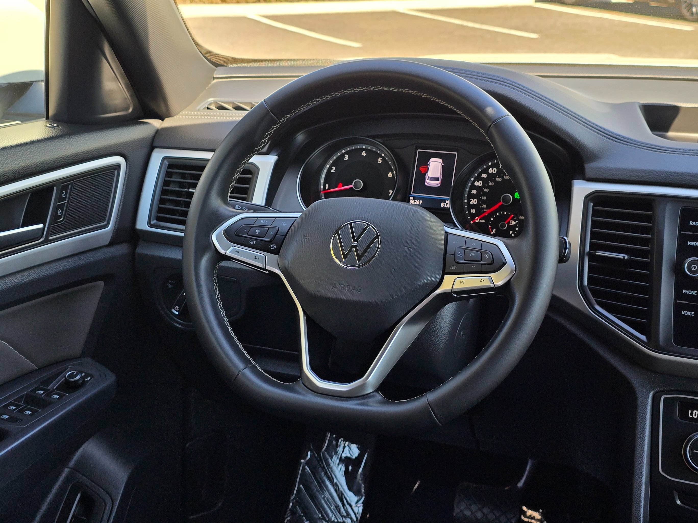 Used 2021 Volkswagen Atlas Cross Sport SE AWD/4WD image 23