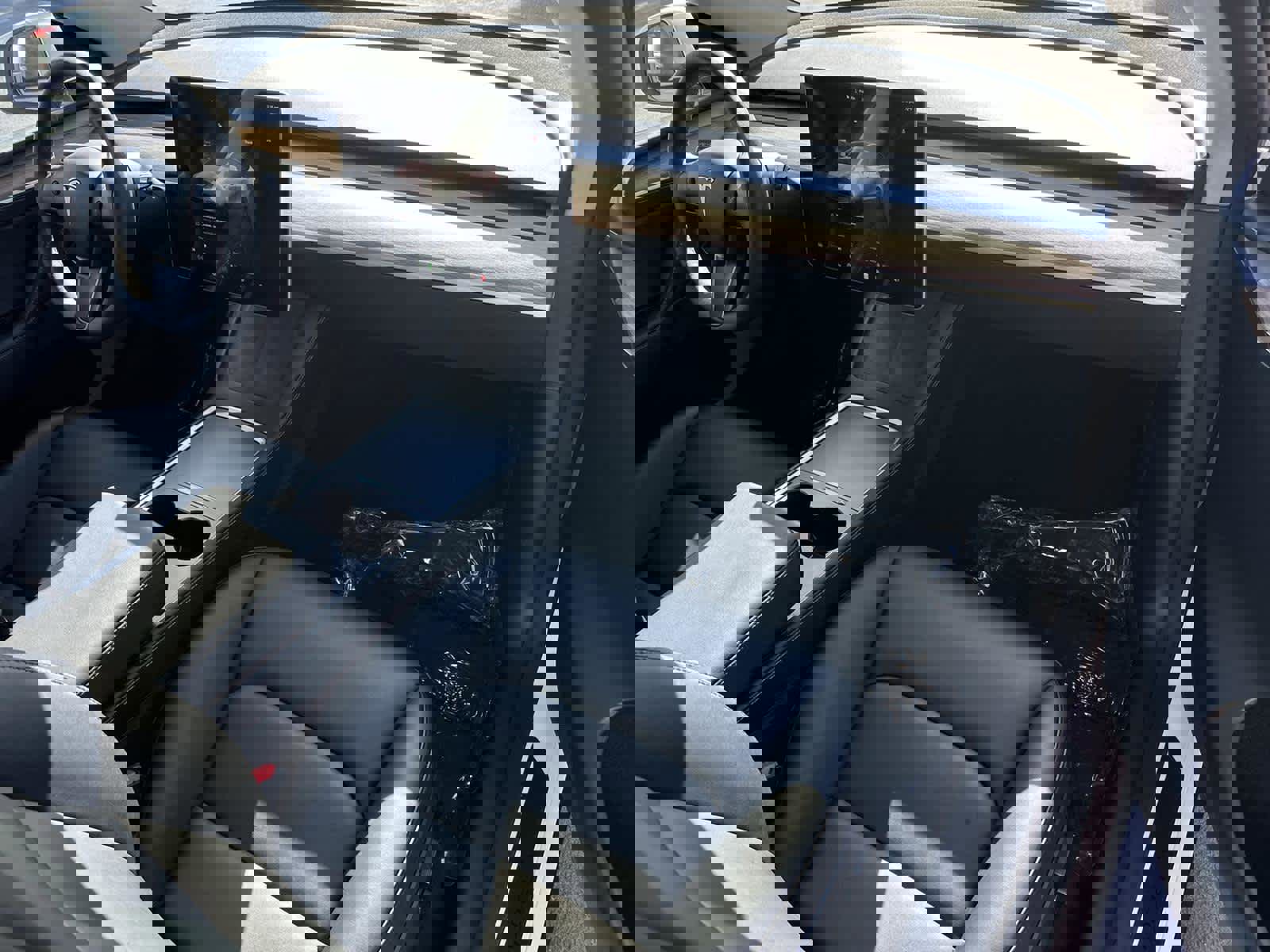 Used 2024 Tesla Model Y Performance image 12