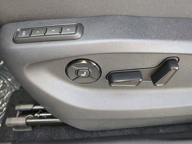 New 2026 Volkswagen Tiguan SEL R-Line image 20