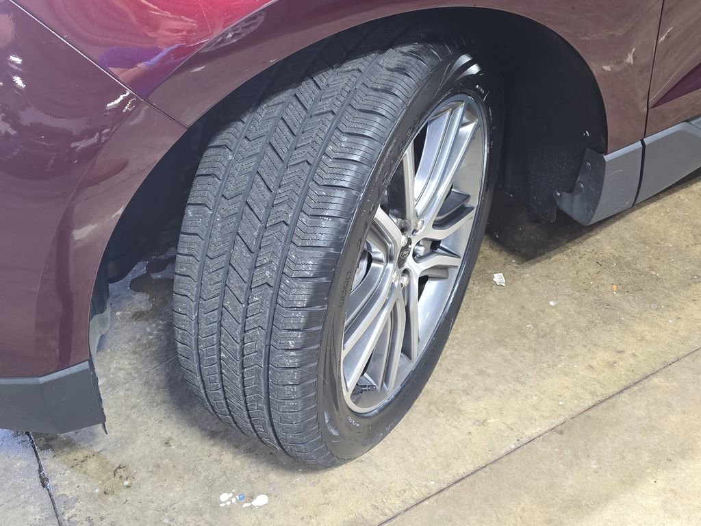 Used 2024 Ford Edge Titanium image 34