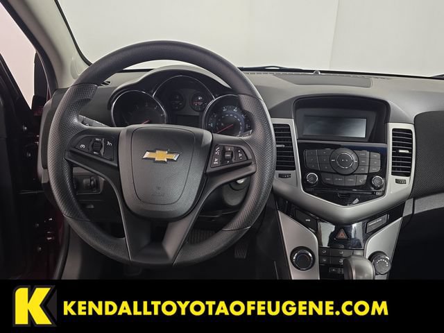 Used 2015 Chevrolet Cruze LT w/ Sun And Sound Package FWD image 11