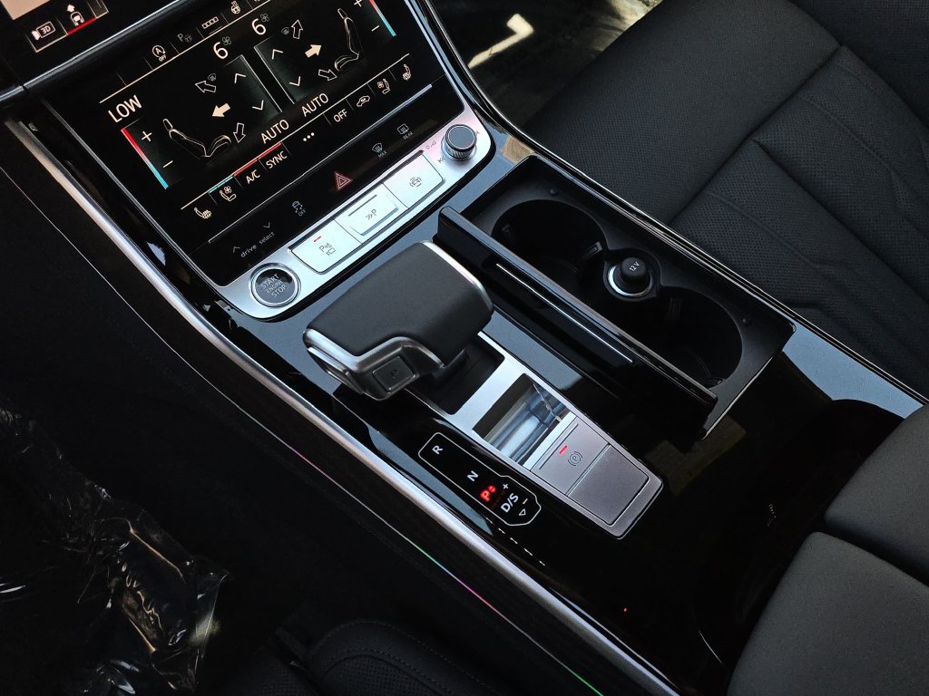 New 2026 Audi A8 L 3.0T AWD/4WD image 28