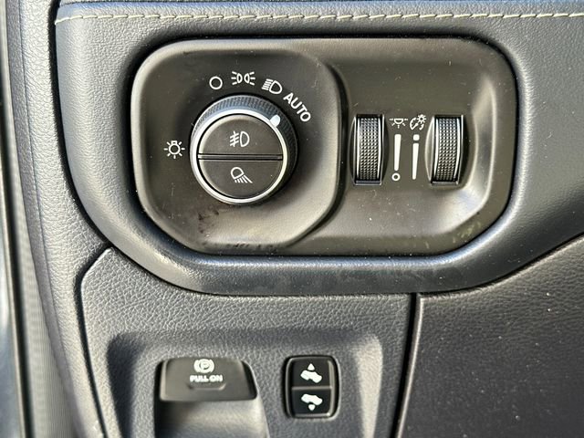 Used 2019 RAM 1500 Limited AWD/4WD image 31