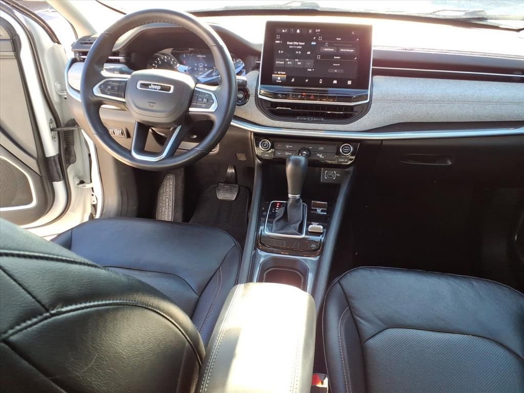 Used 2022 Jeep Compass Latitude image 16