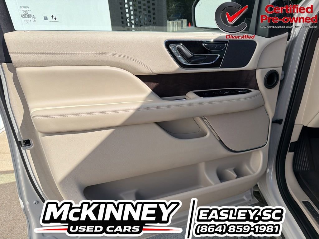 Used 2020 Lincoln Navigator 2WD image 49