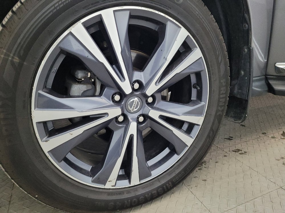 Used 2019 Nissan Pathfinder Platinum AWD/4WD image 31