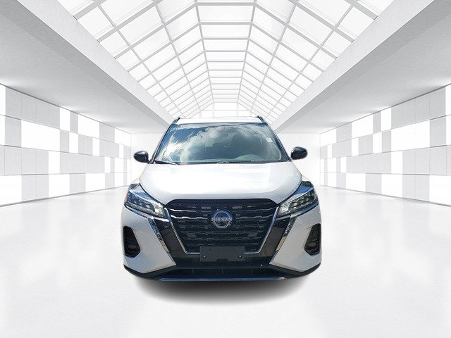 Certified 2023 Nissan Kicks SR image 2