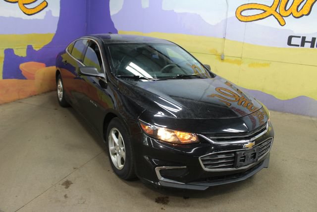 Used 2017 Chevrolet Malibu LS FWD image 2