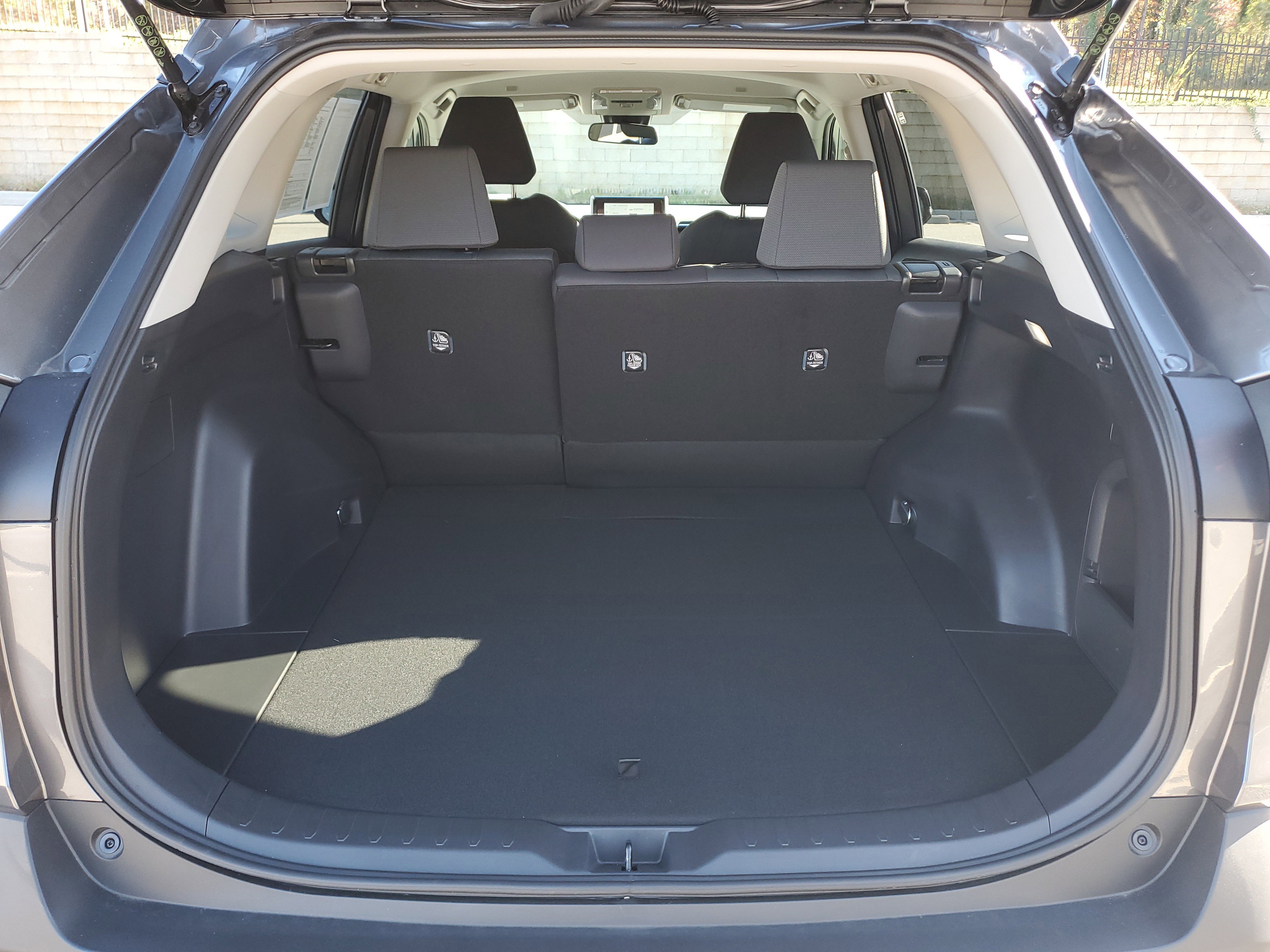 Used 2025 Toyota RAV4 XLE image 9