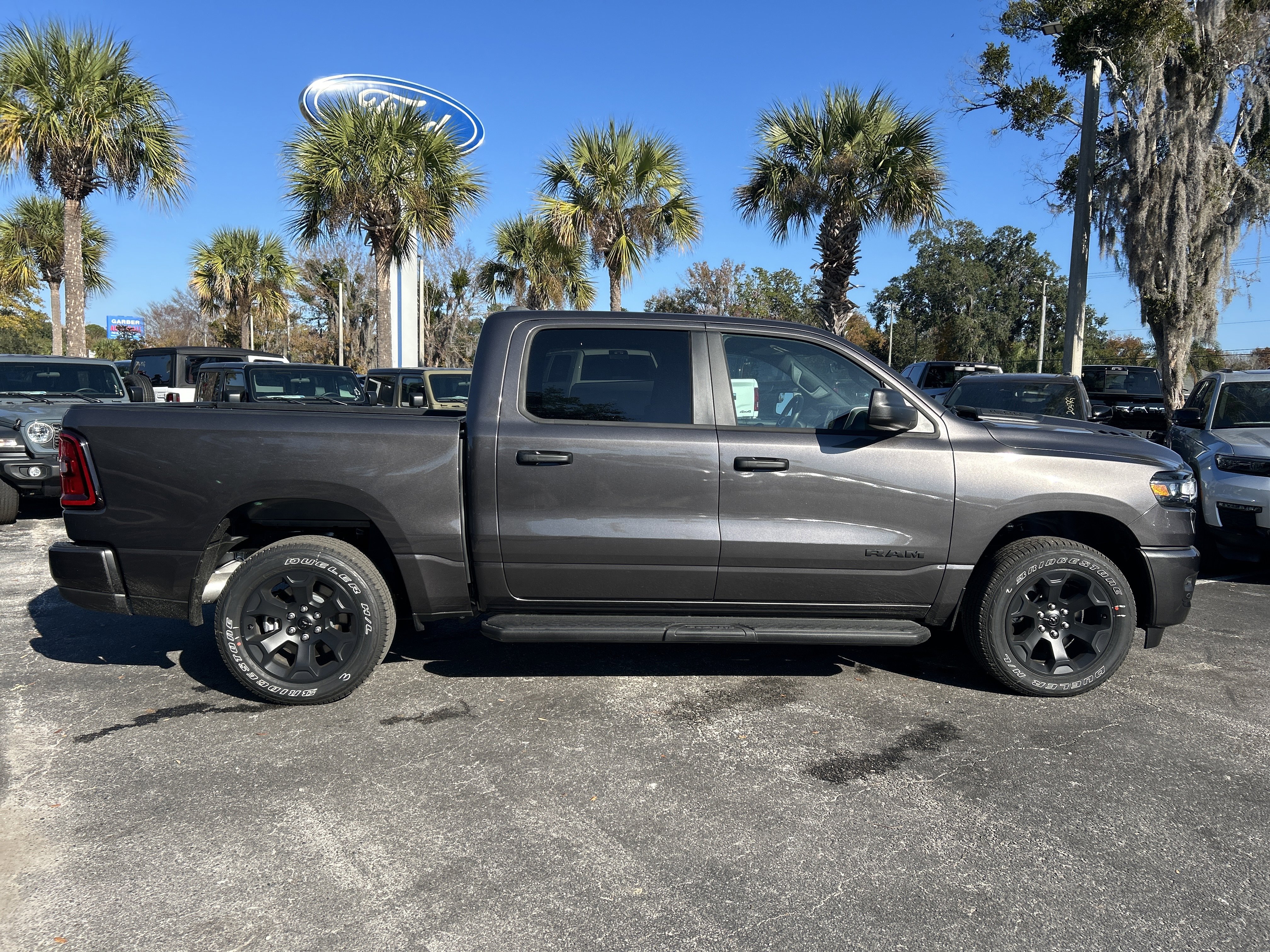 New 2026 RAM 1500 Express image 8